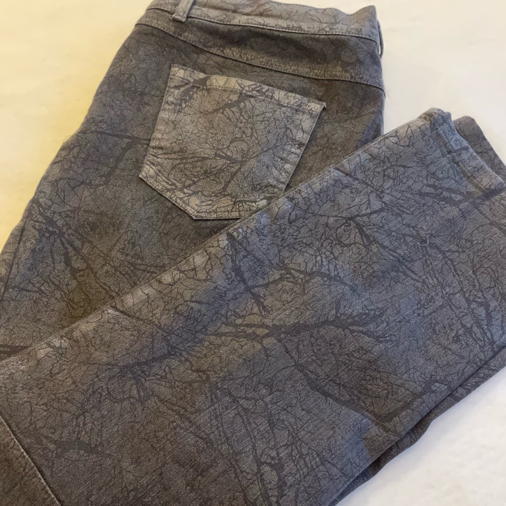 SALE!! Donna Degnan black jeans